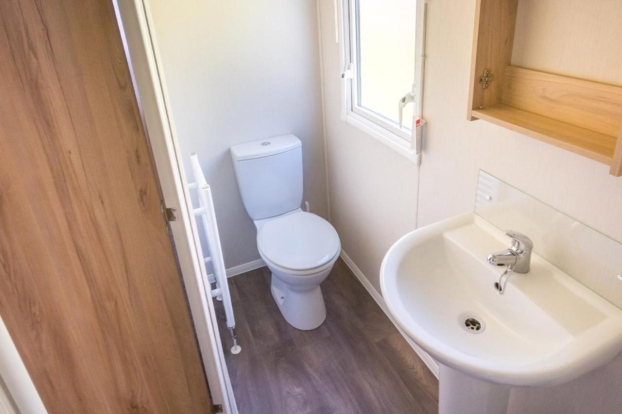Barmouth Bay Holiday Park Llanddwywe الغرفة الصورة
